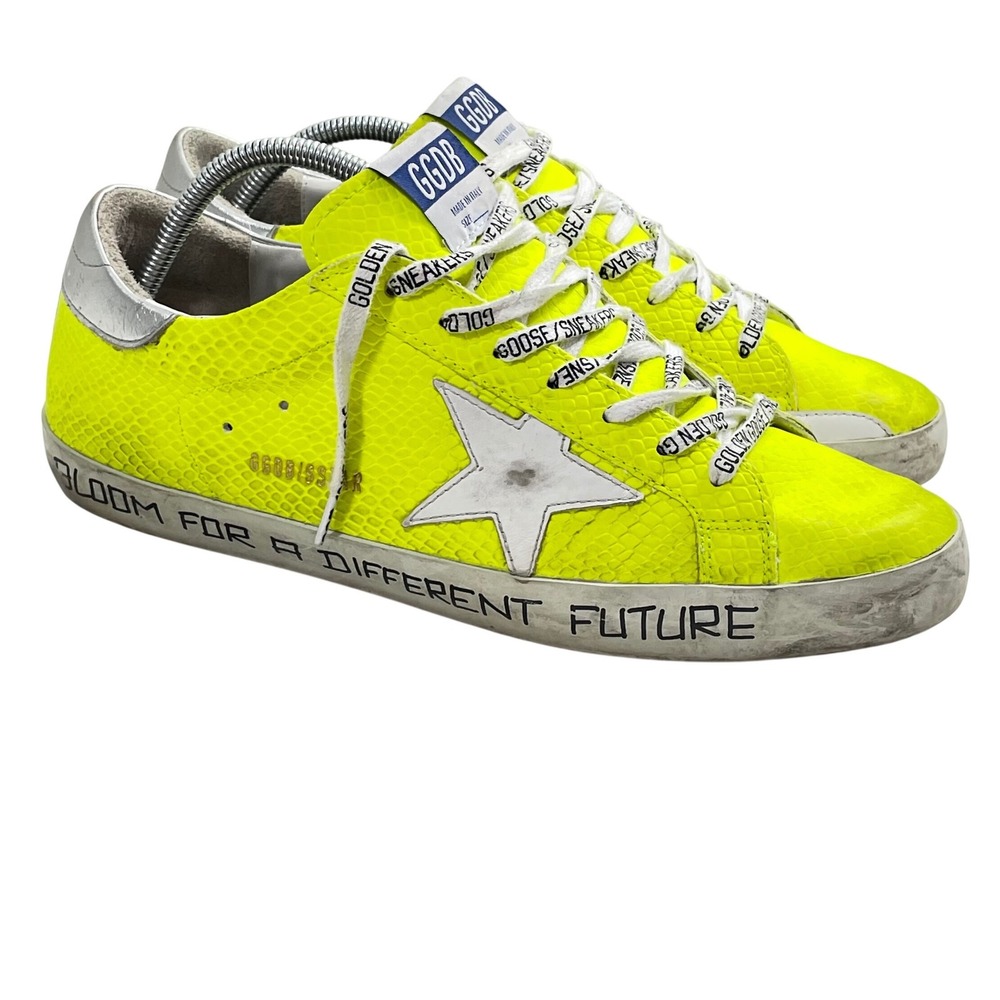 Golden Goose Super-Star Neon Yellow Snake Embossed Sneakers EU 43
US 10 Shoe